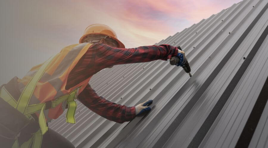 Professional gutter cleaning in Couderay, WI